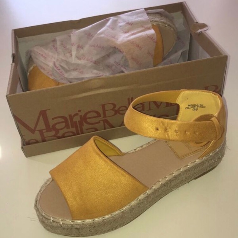Platform sandals! - Picture 3 of 3